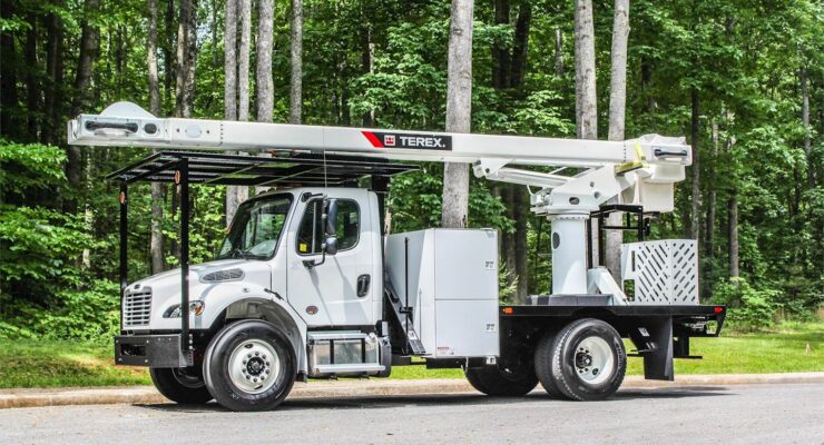 GRUA CON CANASTILLA (1)